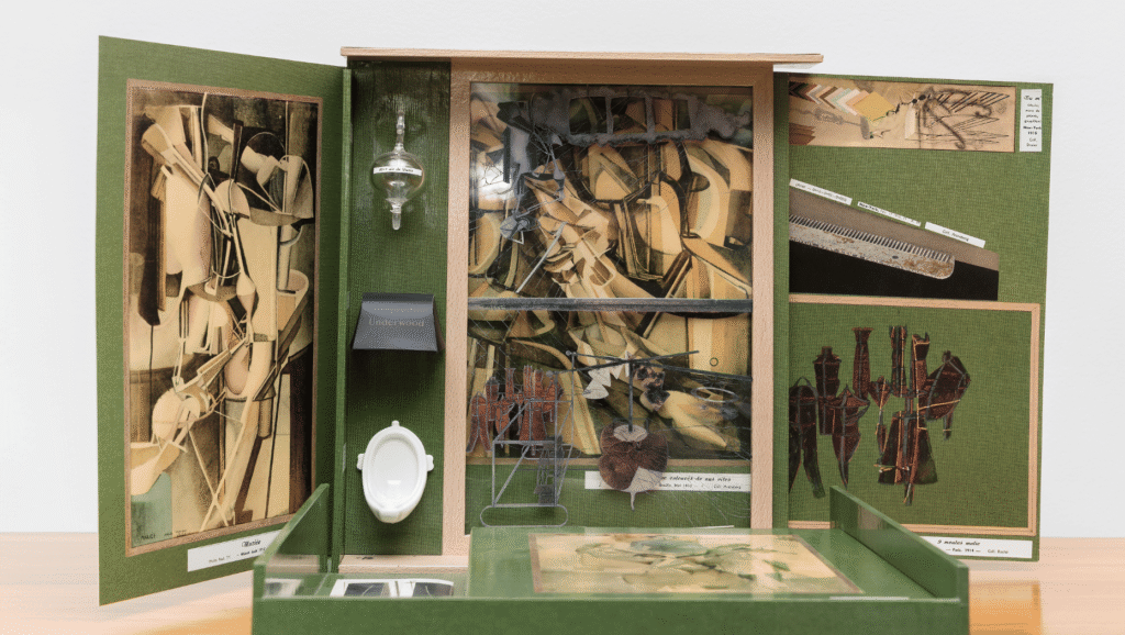 ATIVAÇÃO | Fac-símile “Boîte-en-Valise”, (1935-41), de Marcel Duchamp